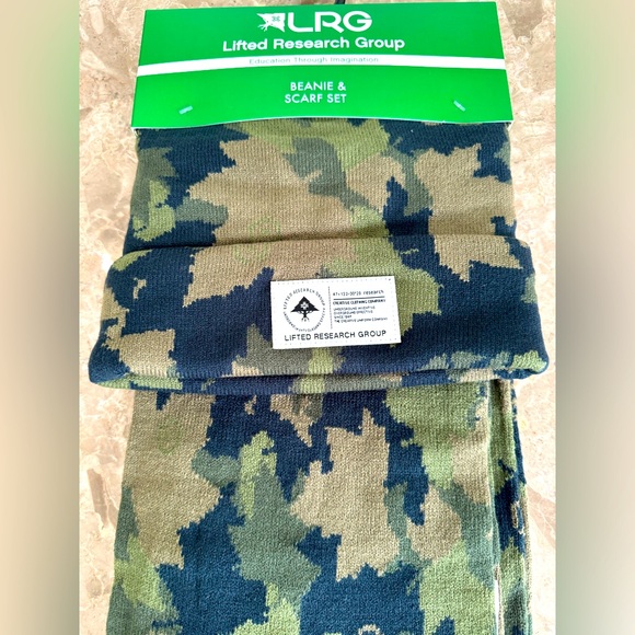 NWT Lifted Research Group (LRG) Camo Beanie and Scarf Set (OS) - Picture 3 of 9